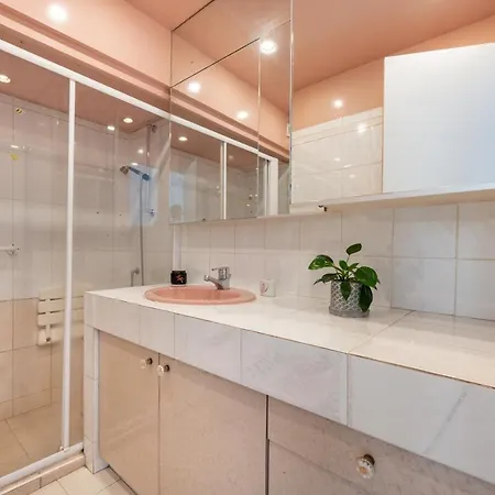 Cosy A - 40 M² Avec Balcon Et Vue Apartmán *