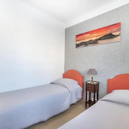 דירה Cosy A - 40 M² Avec Balcon Et Vue קאן